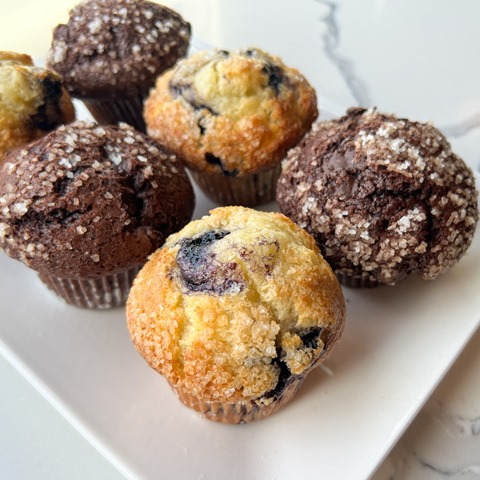 https://oakmontbakery.com/wp-content/uploads/2020/06/Assorted-Muffin-2-flavorrs-new.jpg