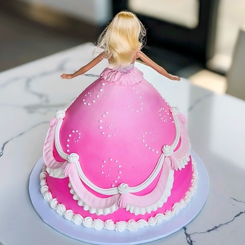 Barbie Doll Cake - BakenBloom