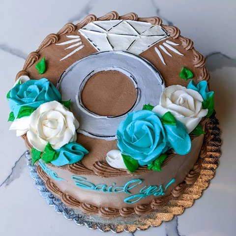 Engagement Ring Cupcake Cake | Engagement party cupcakes, Engagement party  cake, Engagement cupcakes