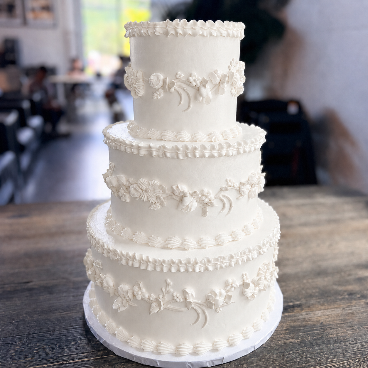 Vine Cake ALL WHITE